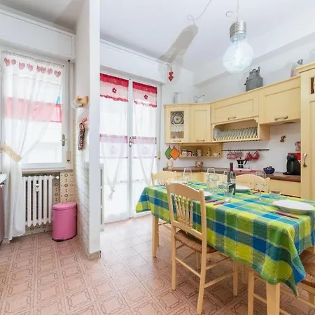Accogliente Tra Il Mare E Collina Casa Dipli Pesaro