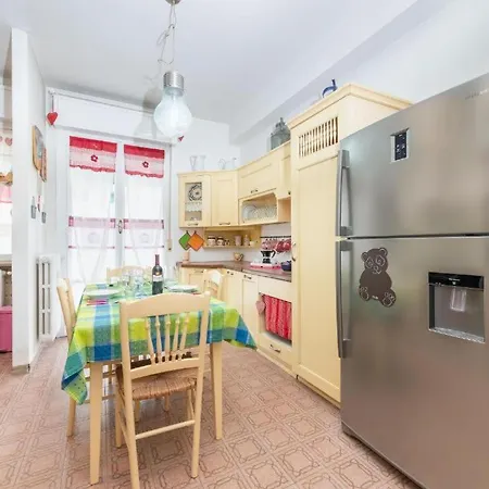 Accogliente Tra Il Mare E Collina Casa Dipli